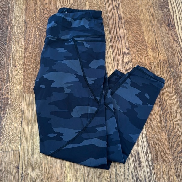Sweaty Betty Women’s Camo Print 7/8 Length Leggings Size Small
